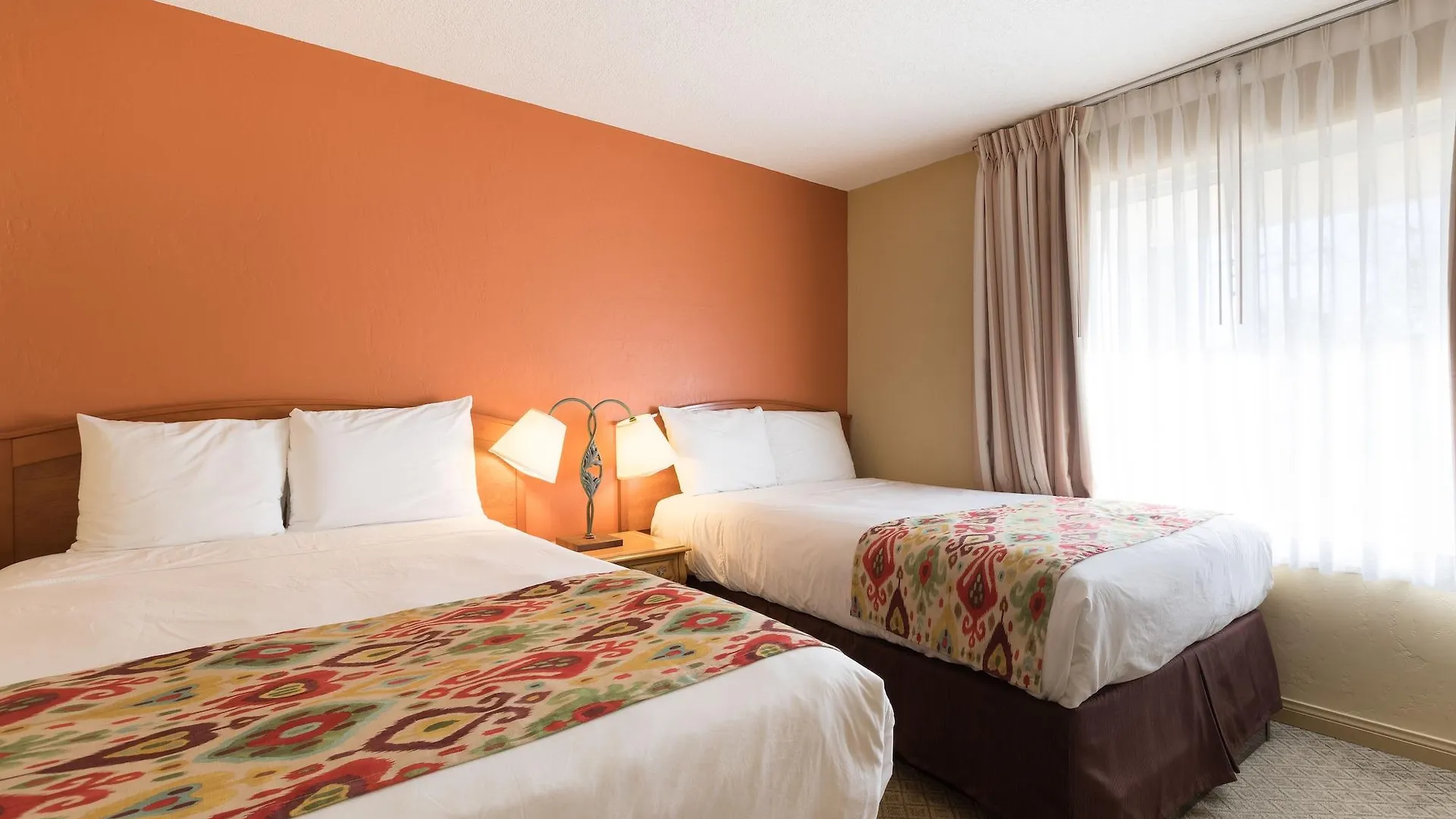 Sandpiper - Hotel Santa Barbara