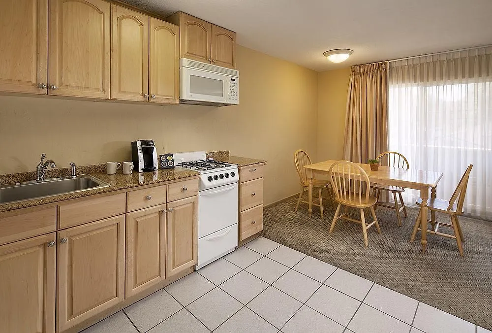 Hotel Sandpiper - Santa Barbara