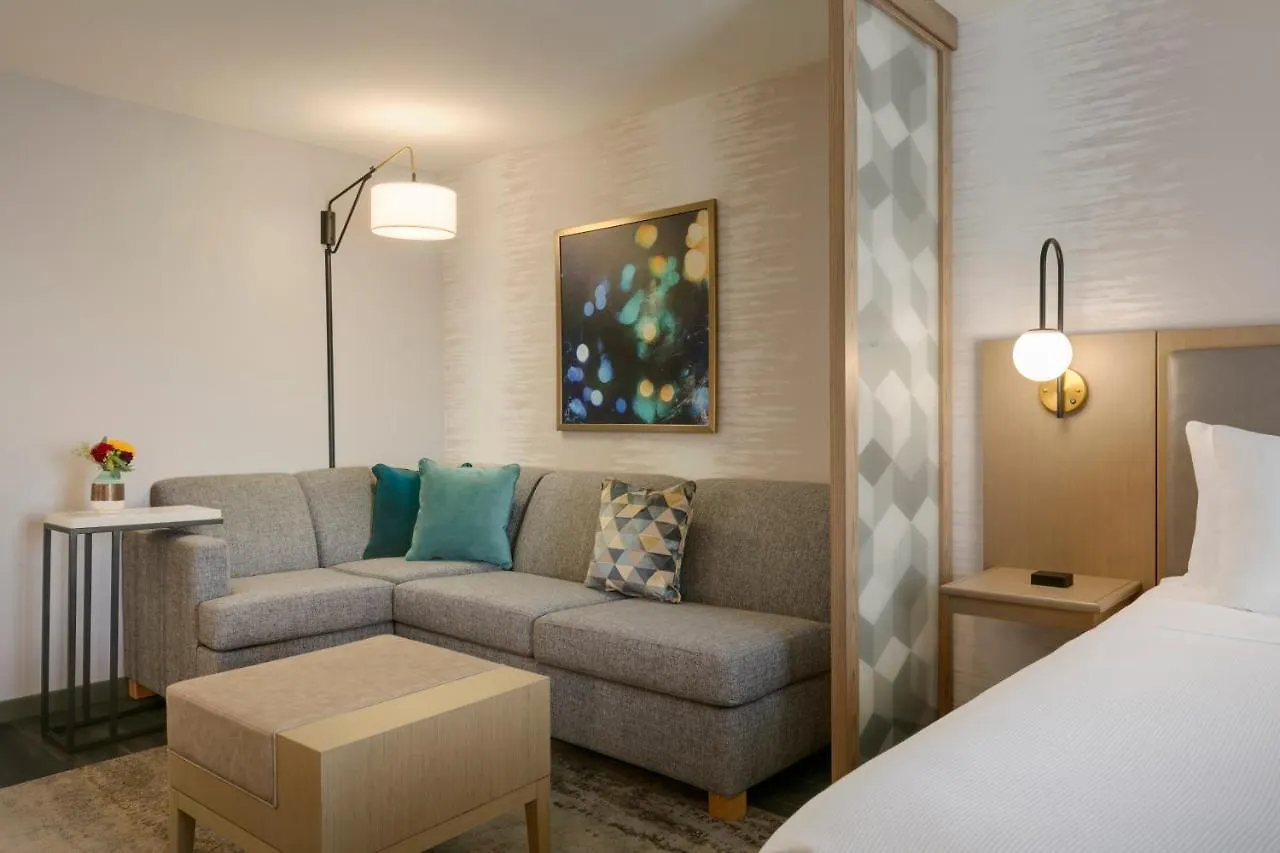 Hyatt Place Santa Barbara Голета