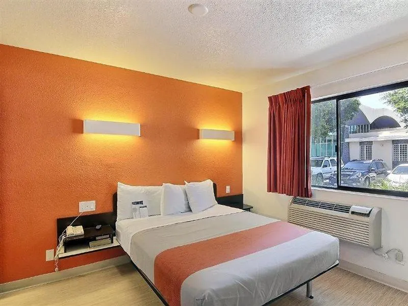 Hotel 6-goleta, Ca - Santa Barbara