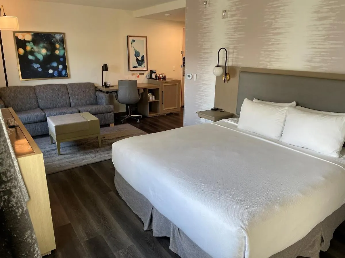 Hyatt Place Santa Barbara Голета