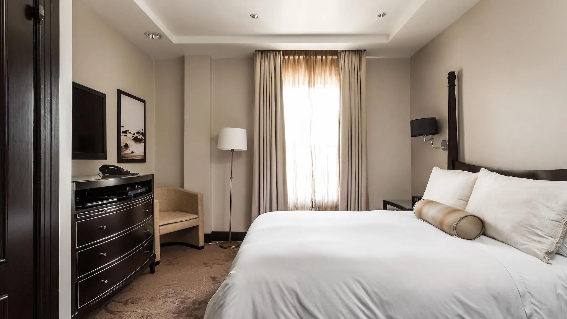 Montecito Hotell 4*