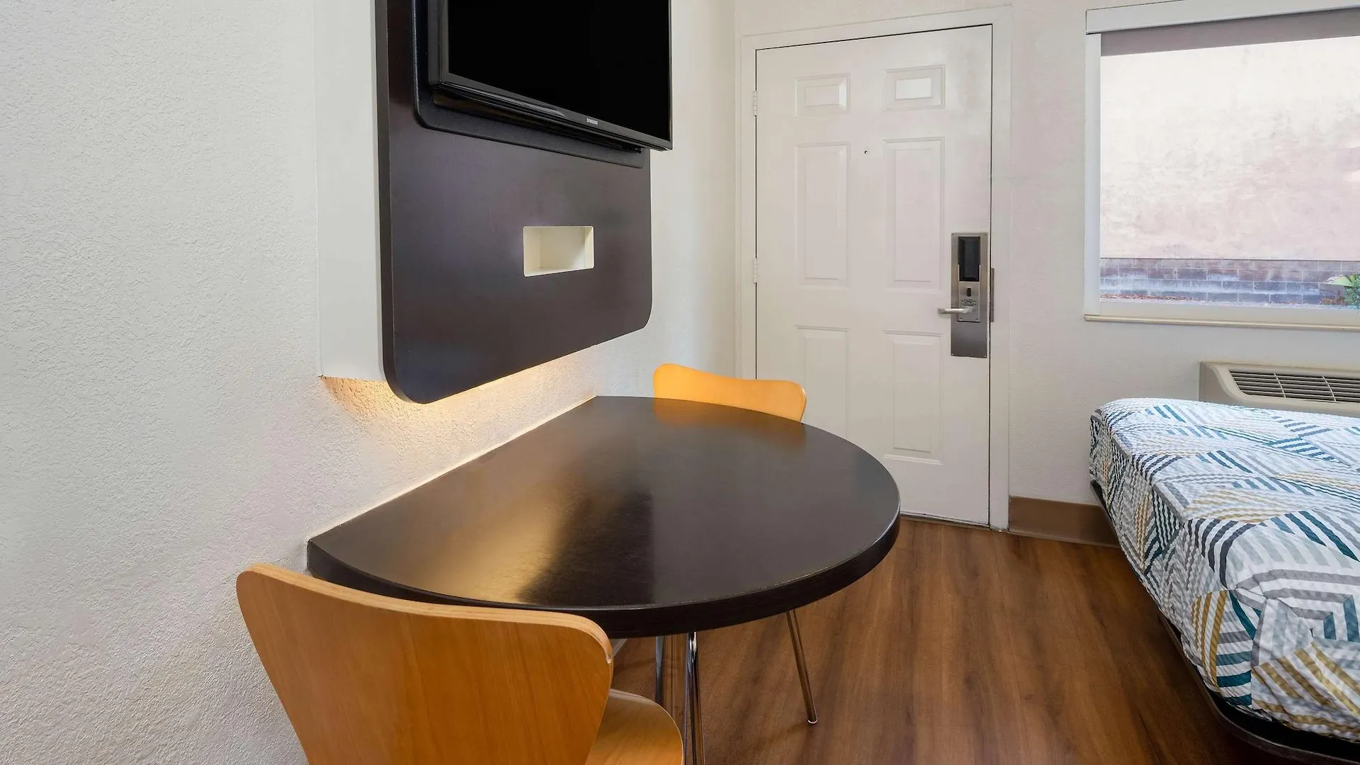 6-santa Barbara, Ca - State Street Hotel 2*