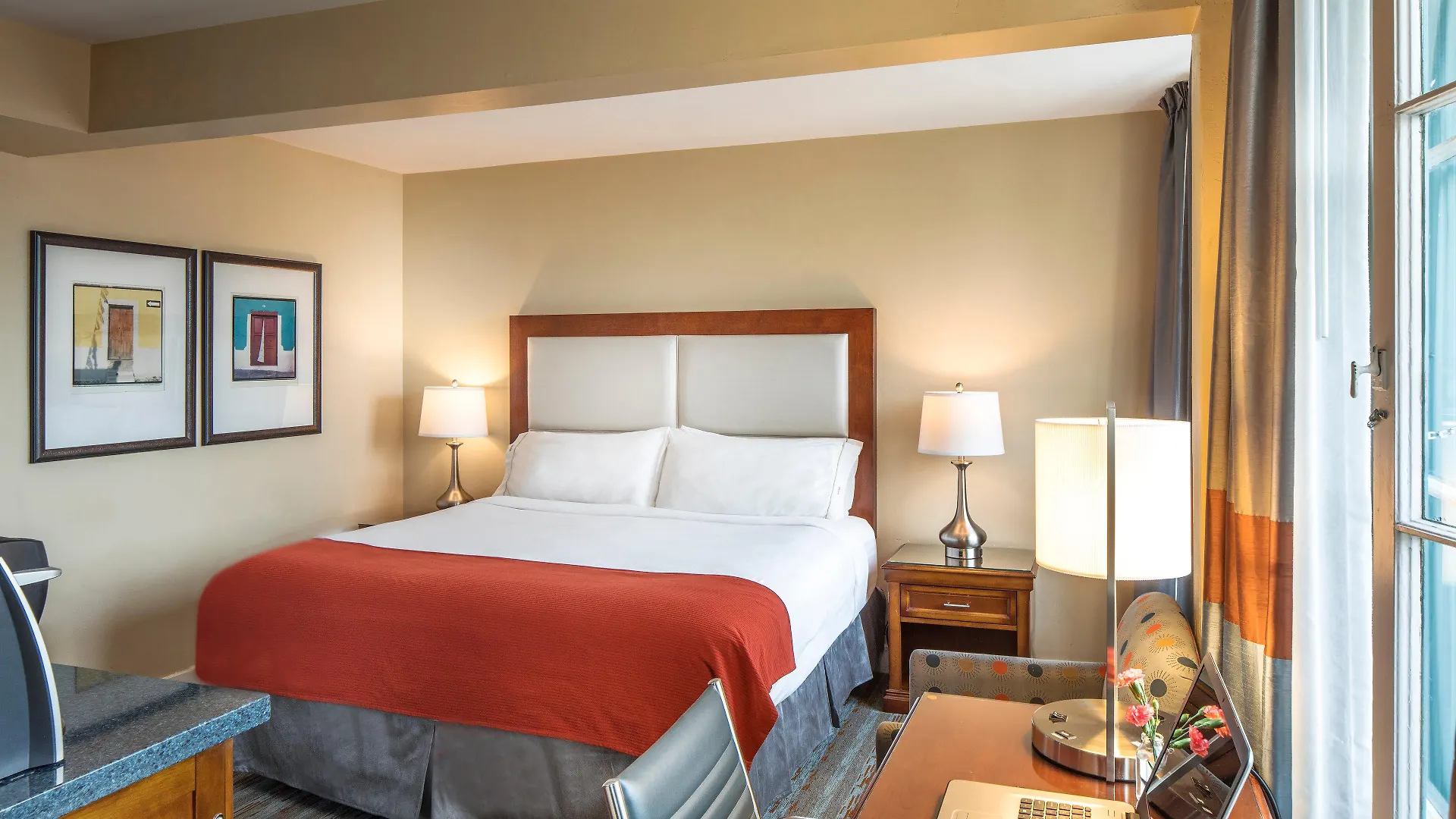 Hotel Virginia Santa Barbara, Tapestry Collection By Hilton