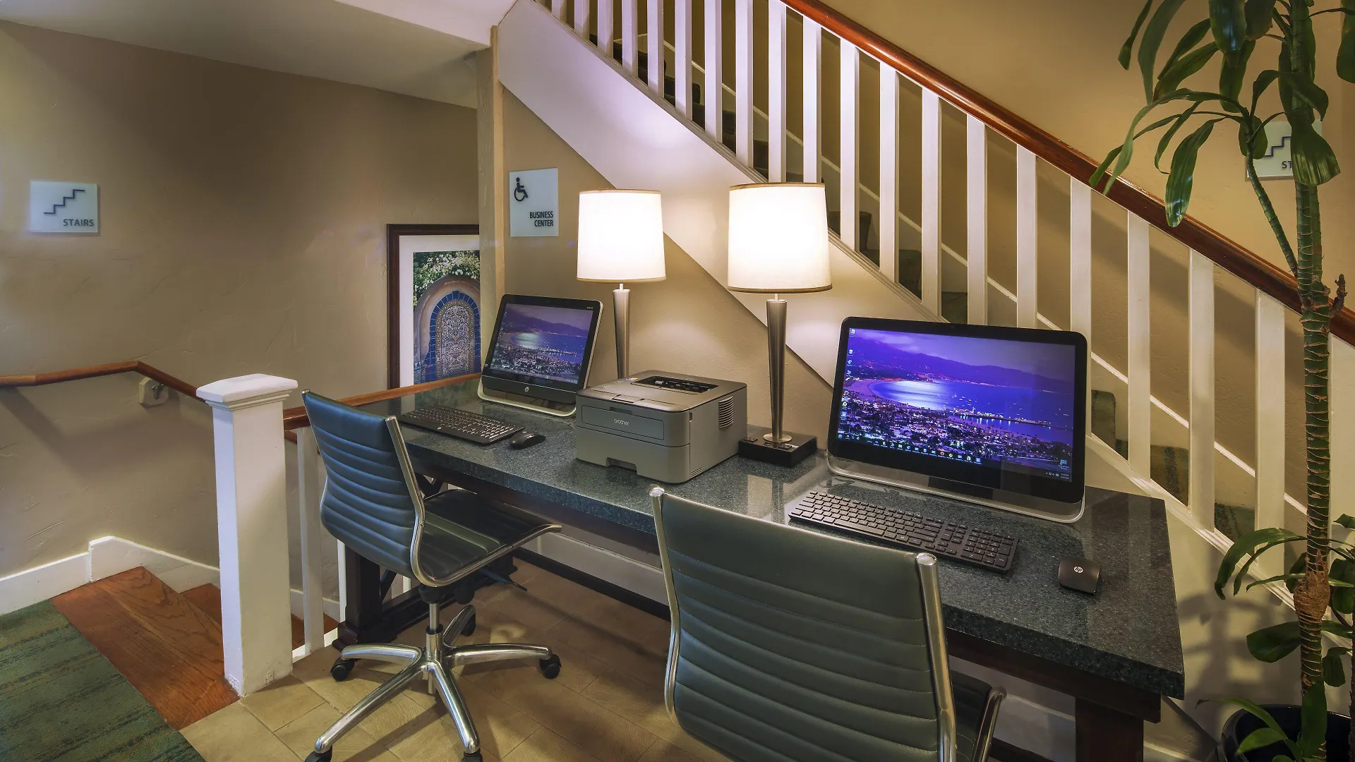 Virginia Santa Barbara, Tapestry Collection By Hilton Hotel 4*