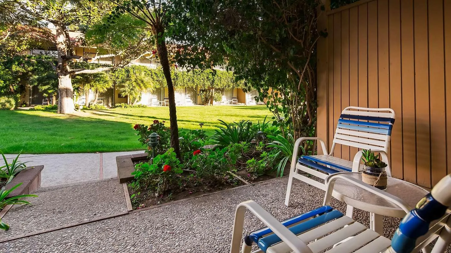 Best Western Plus Pepper Tree Hotel 3*