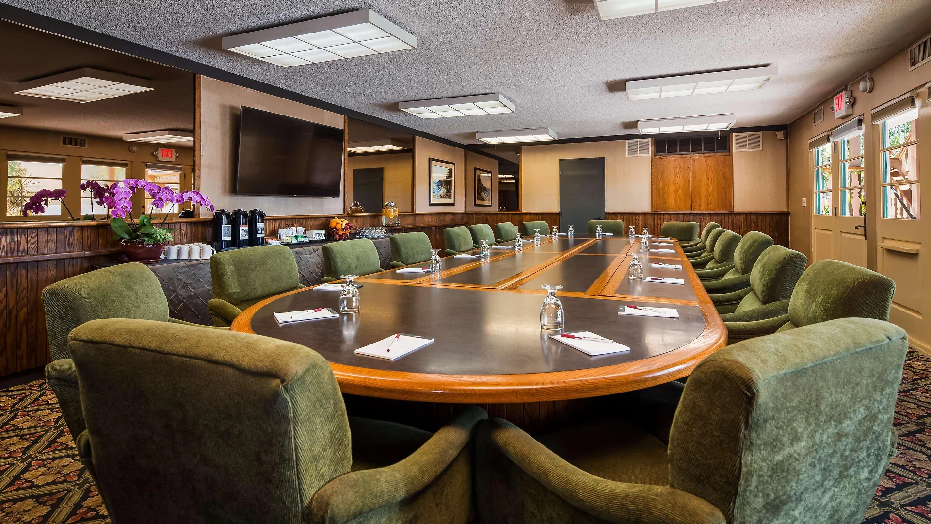 Best Western Plus Pepper Tree Hotel