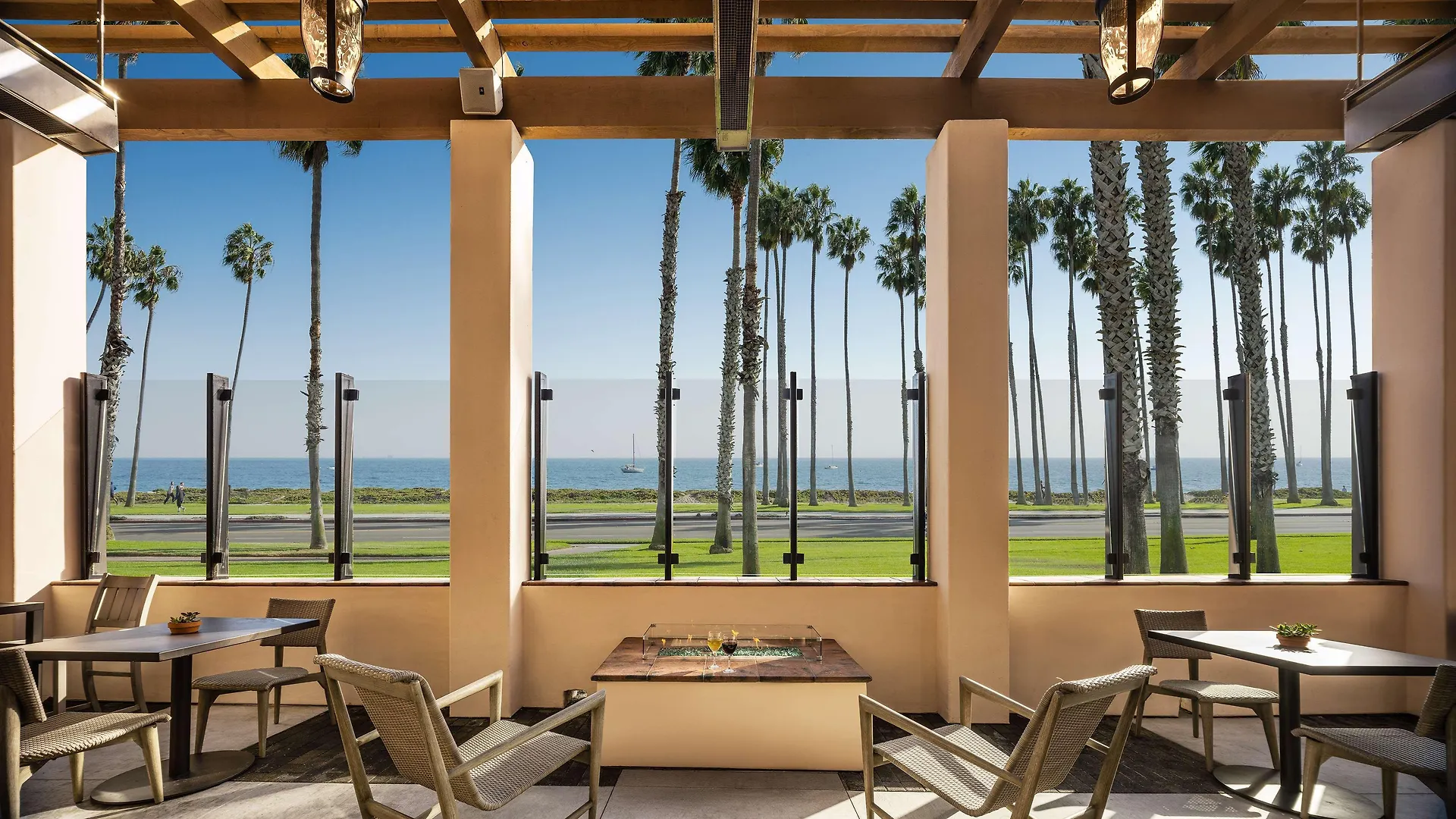 Resort Hilton Beachfront