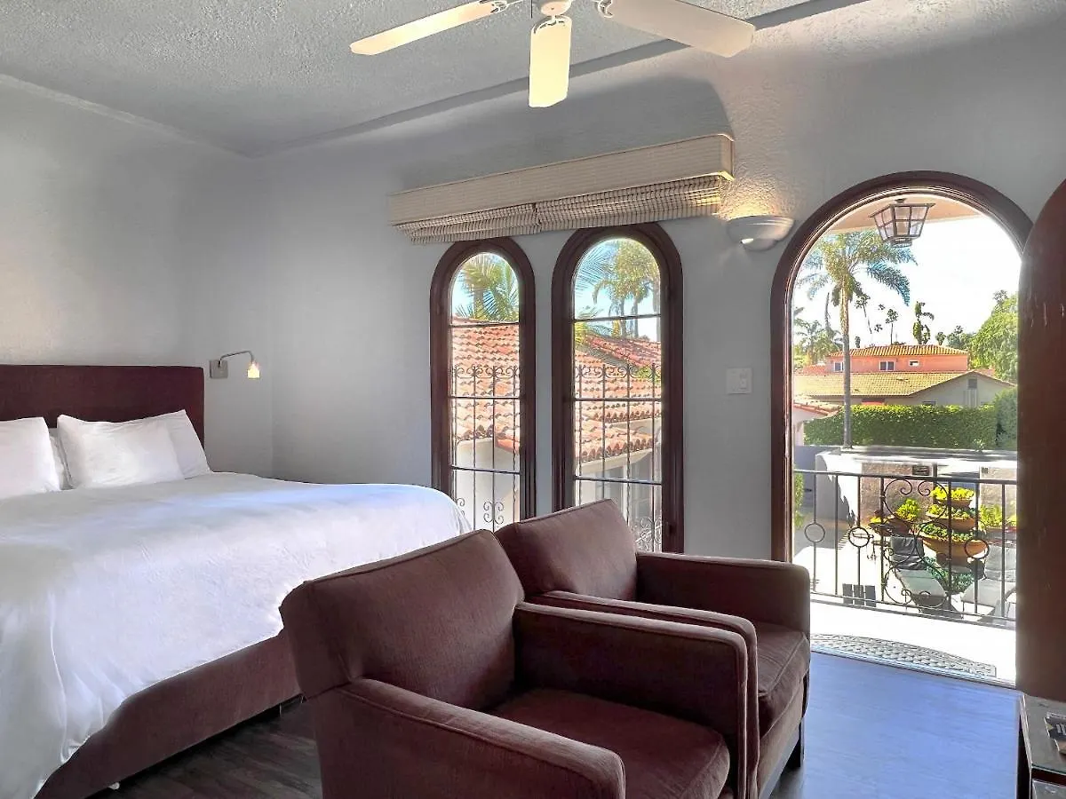 Casa Del Mar