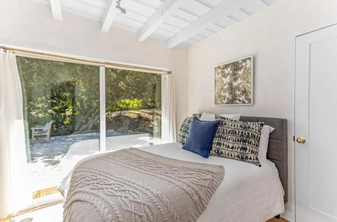 Botanical Cabin Villa