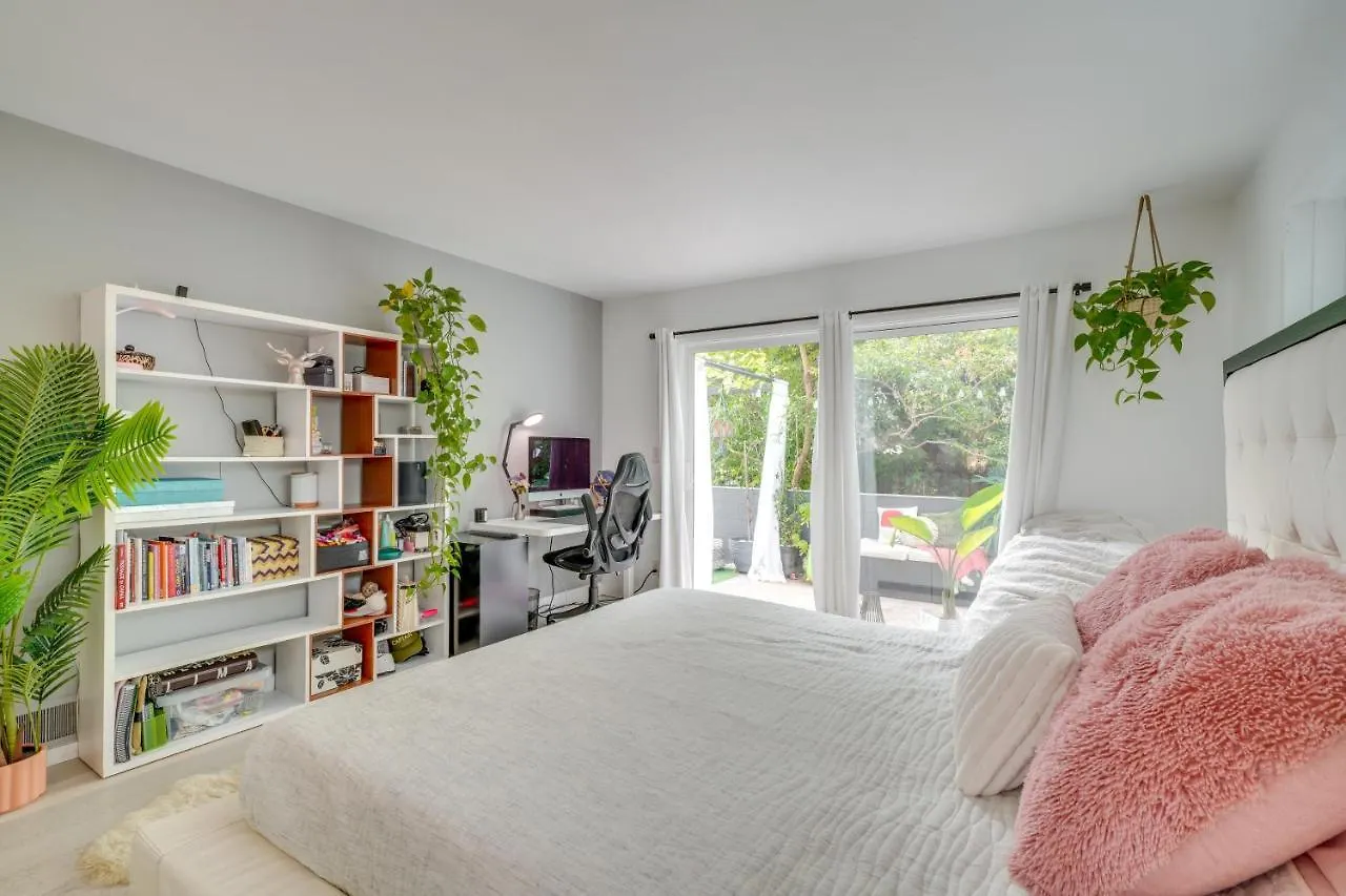 Apartment Chic Vacation With Patio! *