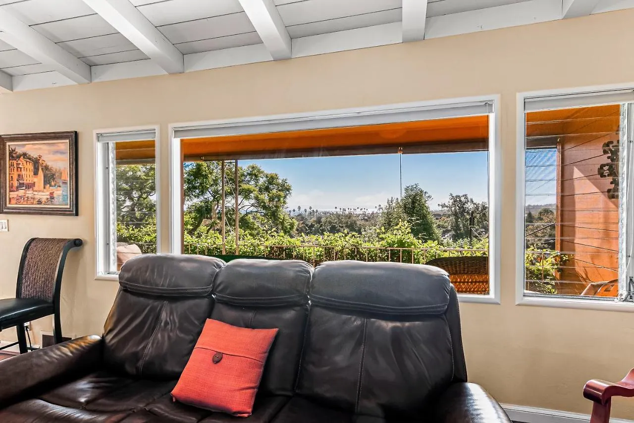 Holiday home Peaceful Terrace, Long Term Santa Barbara