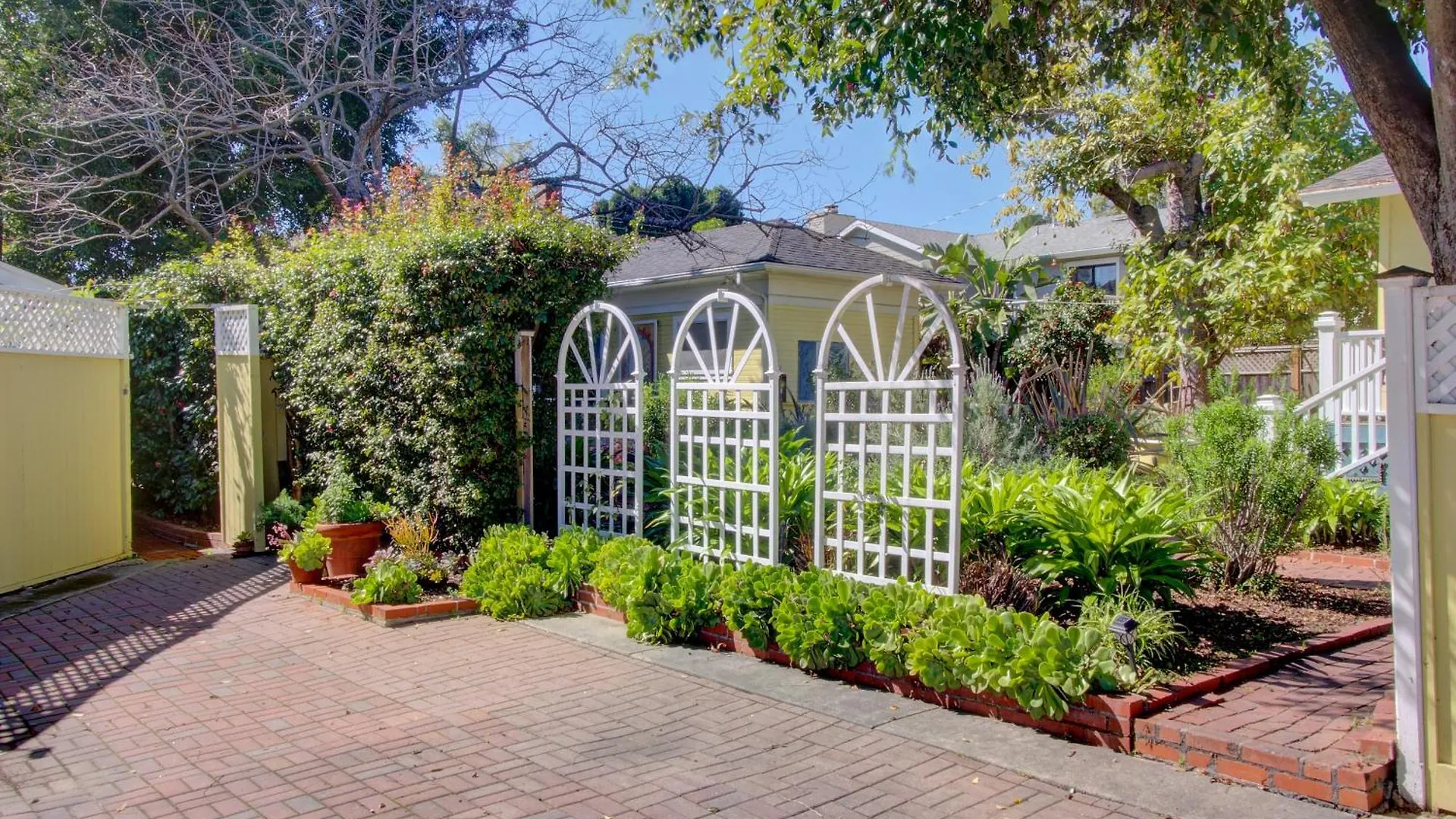 Secret Garden &