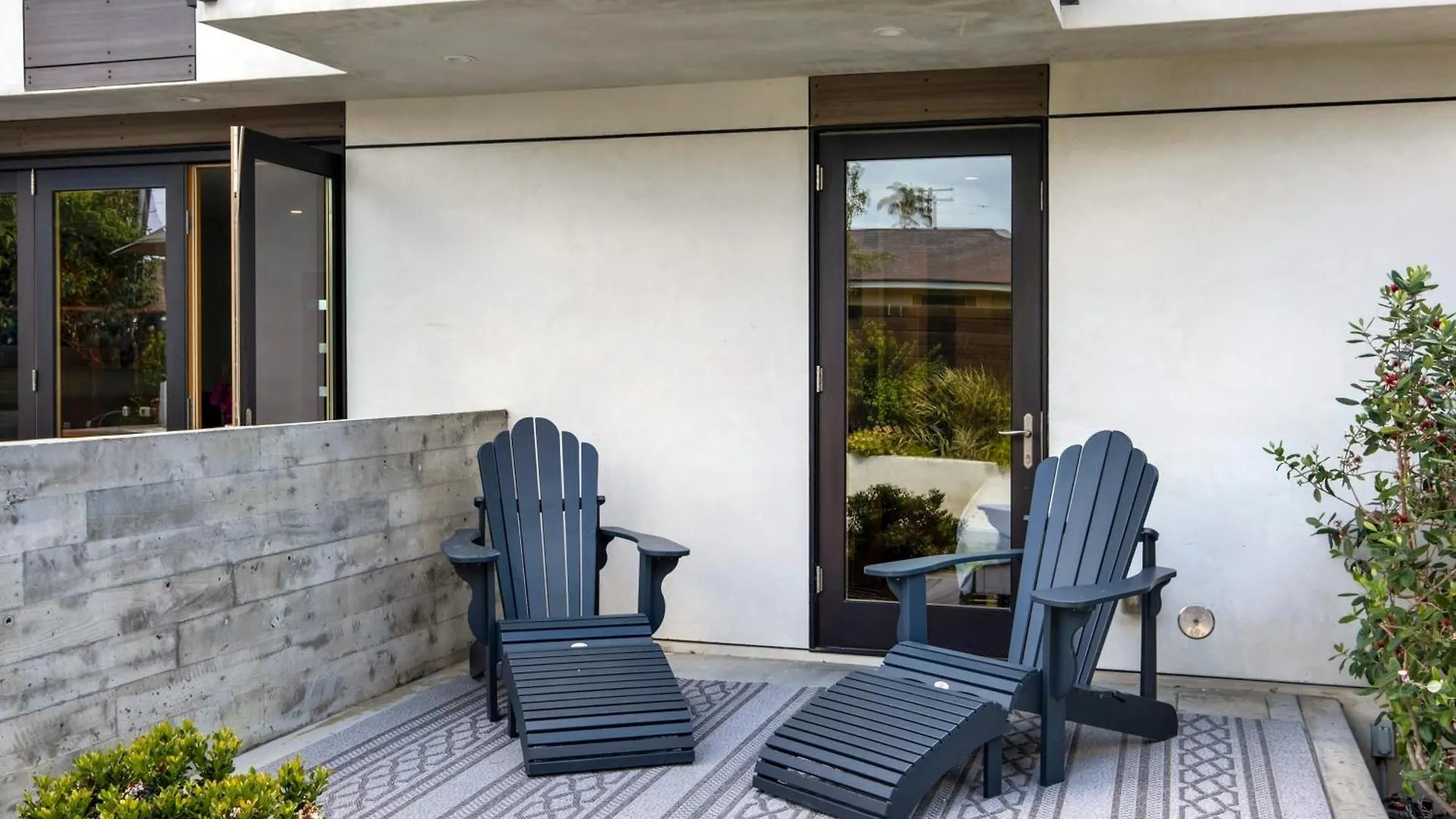Modern Sea Escape Santa Barbara