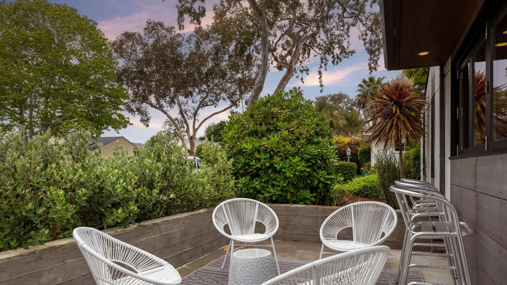 Modern Sea Escape Holiday home Santa Barbara