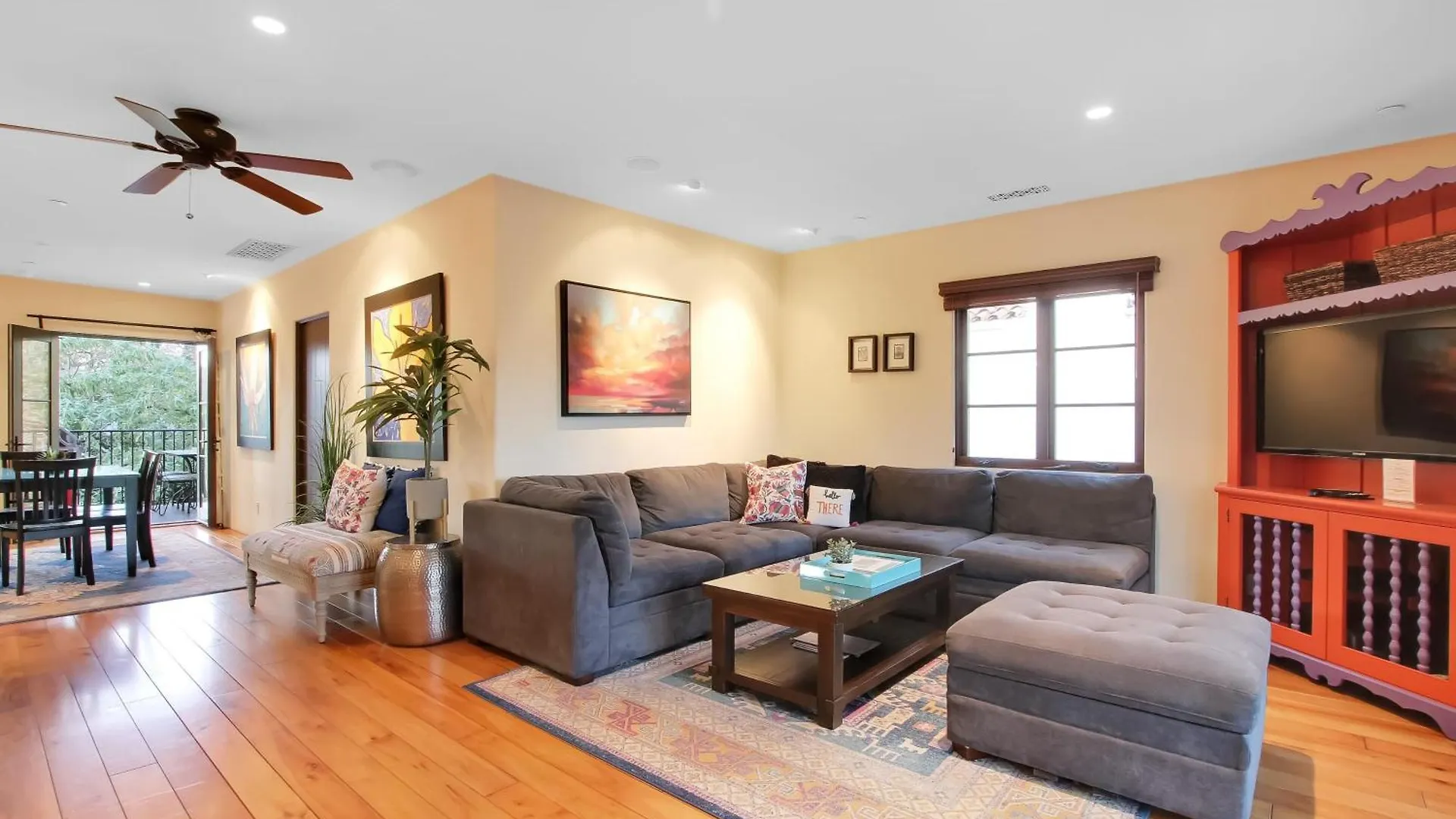 Villa West 6 *