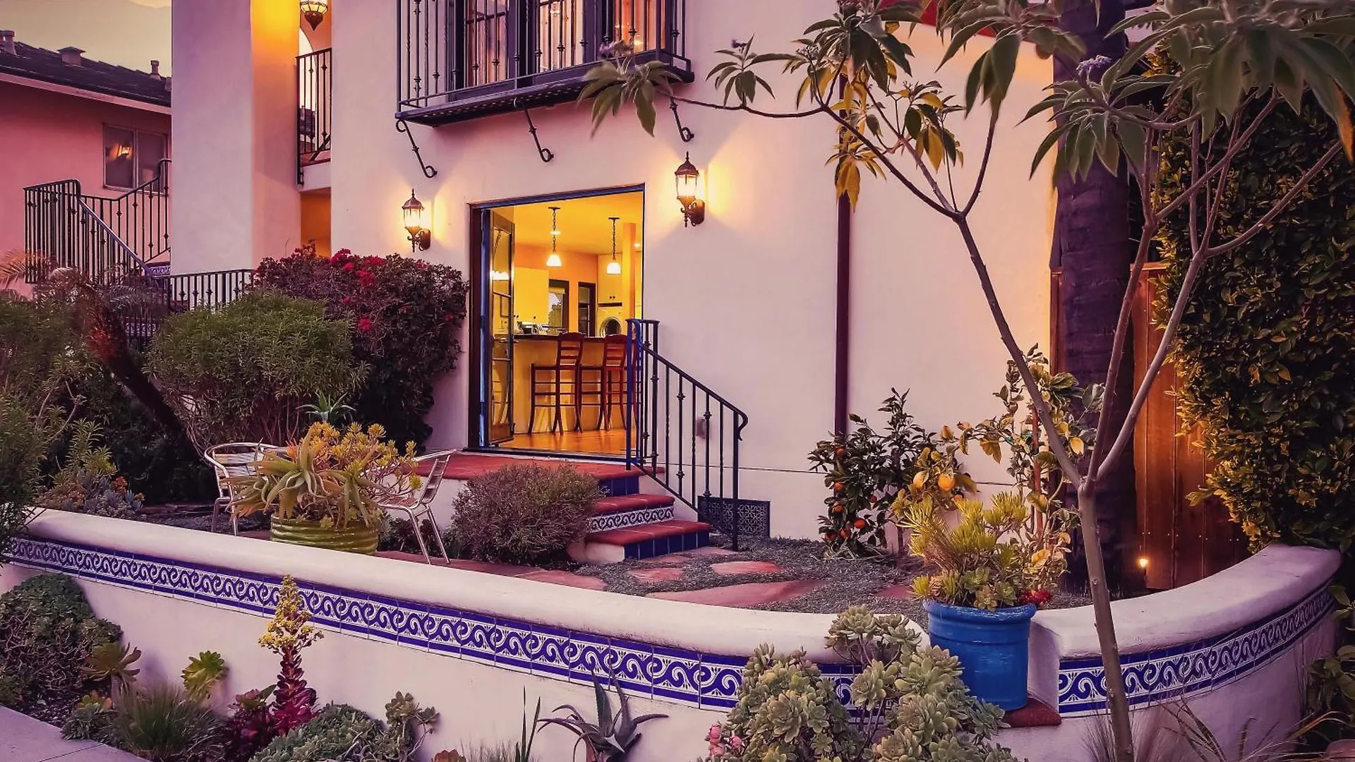 Villa West 5