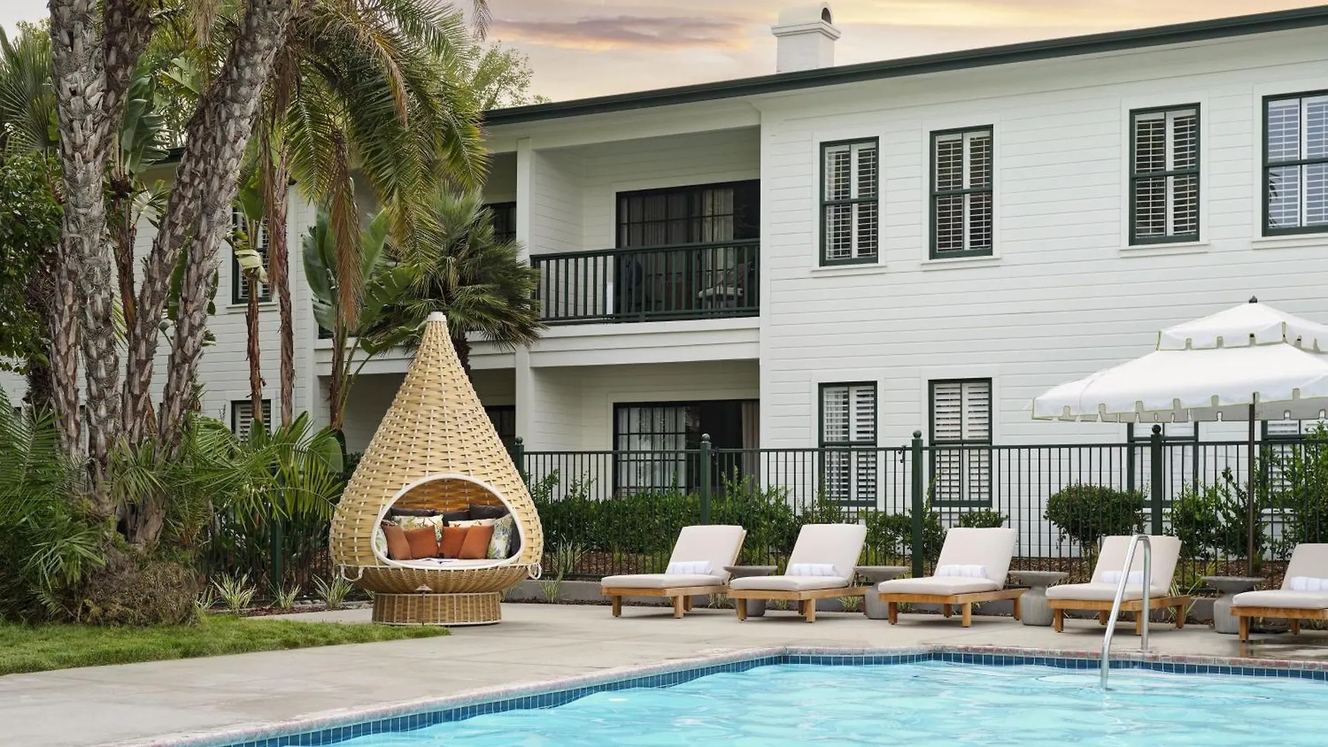 Hotel The Steward, Santa Barbara, A Tribute Portfolio
