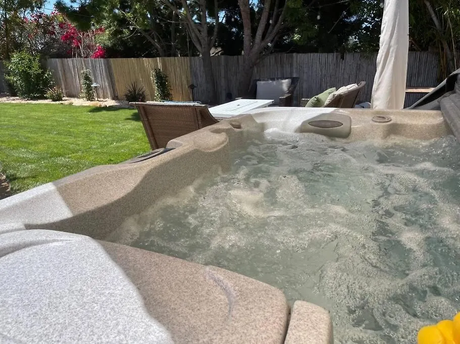 Quite Spacious, Hot Tub Near Montecito, Ev Charger Holiday home Santa Barbara