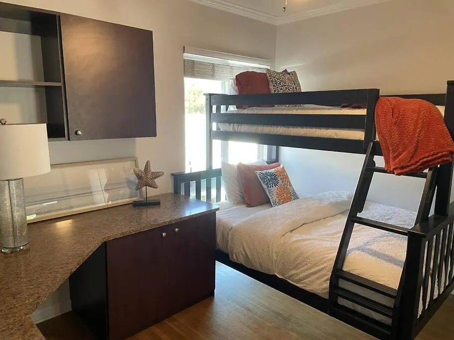 Holiday home Quite Spacious, Hot Tub Near Montecito, Ev Charger Santa Barbara