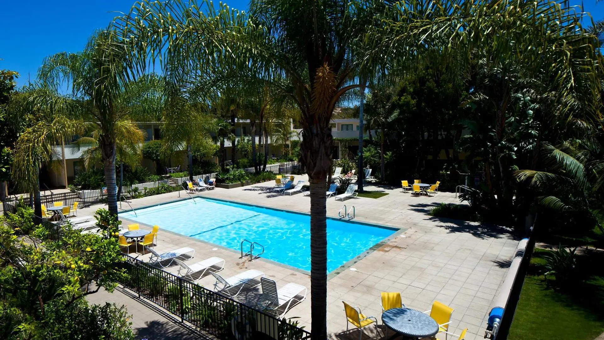 Lemon Tree Hotel Santa Barbara