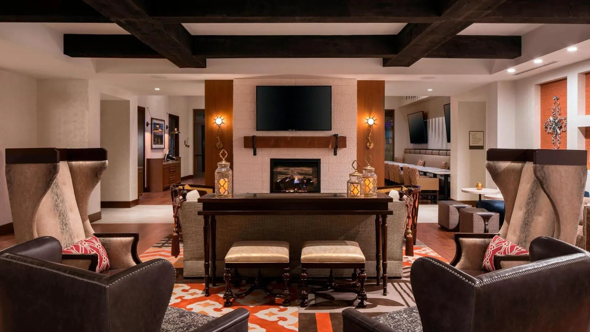 Hotel By Marriott Goleta 3*