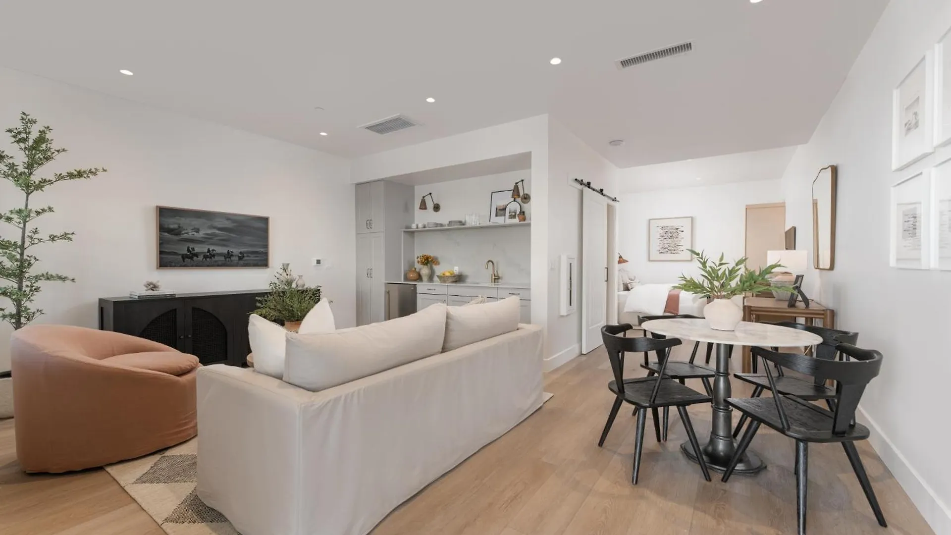 Apartment The At Anatega #5 Santa Barbara