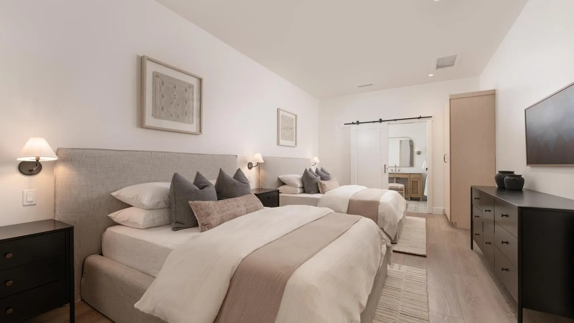 Apartment The At Anatega #4