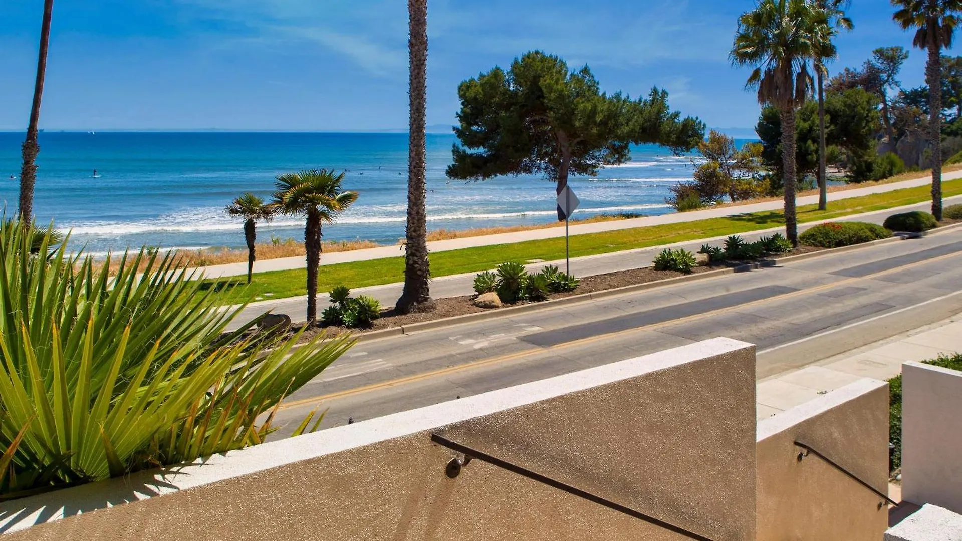 Beachfront Hideaway * Santa Bárbara