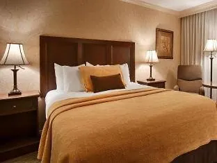 Best Western Plus Pepper Tree 3* Santa Barbara