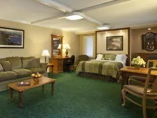 Best Western Plus Pepper Tree Hotel
