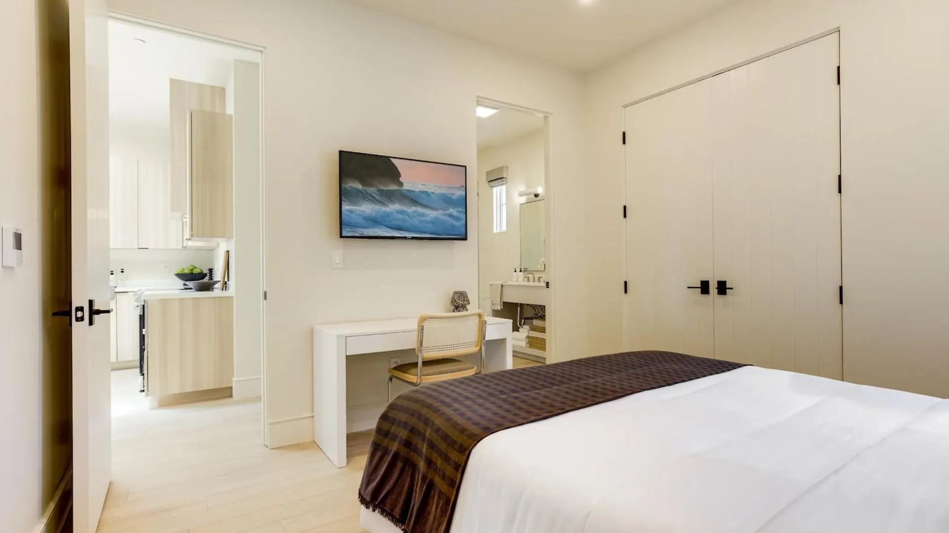 Casa De La Vina - Boutique In Downtown Apartment *