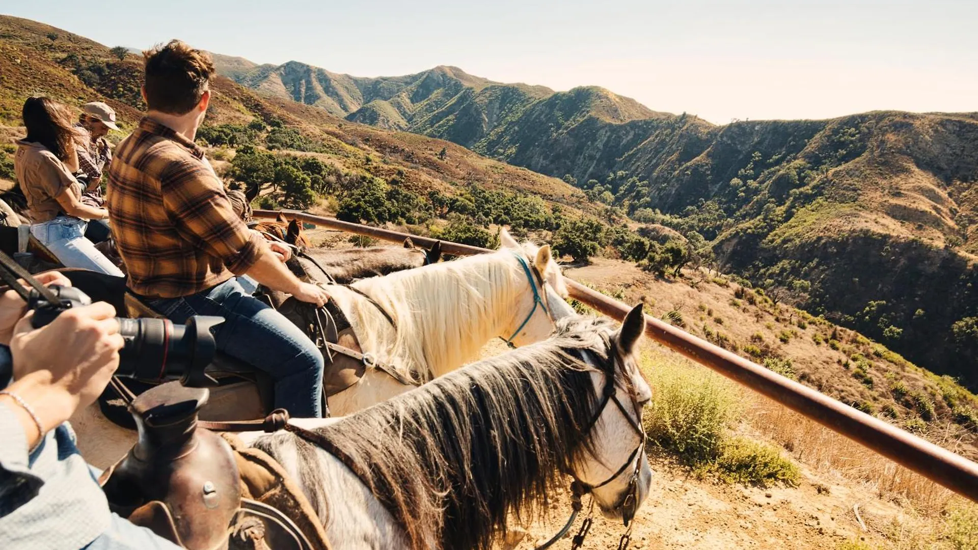 Hotel Circle Bar B Guest Ranch 4*
