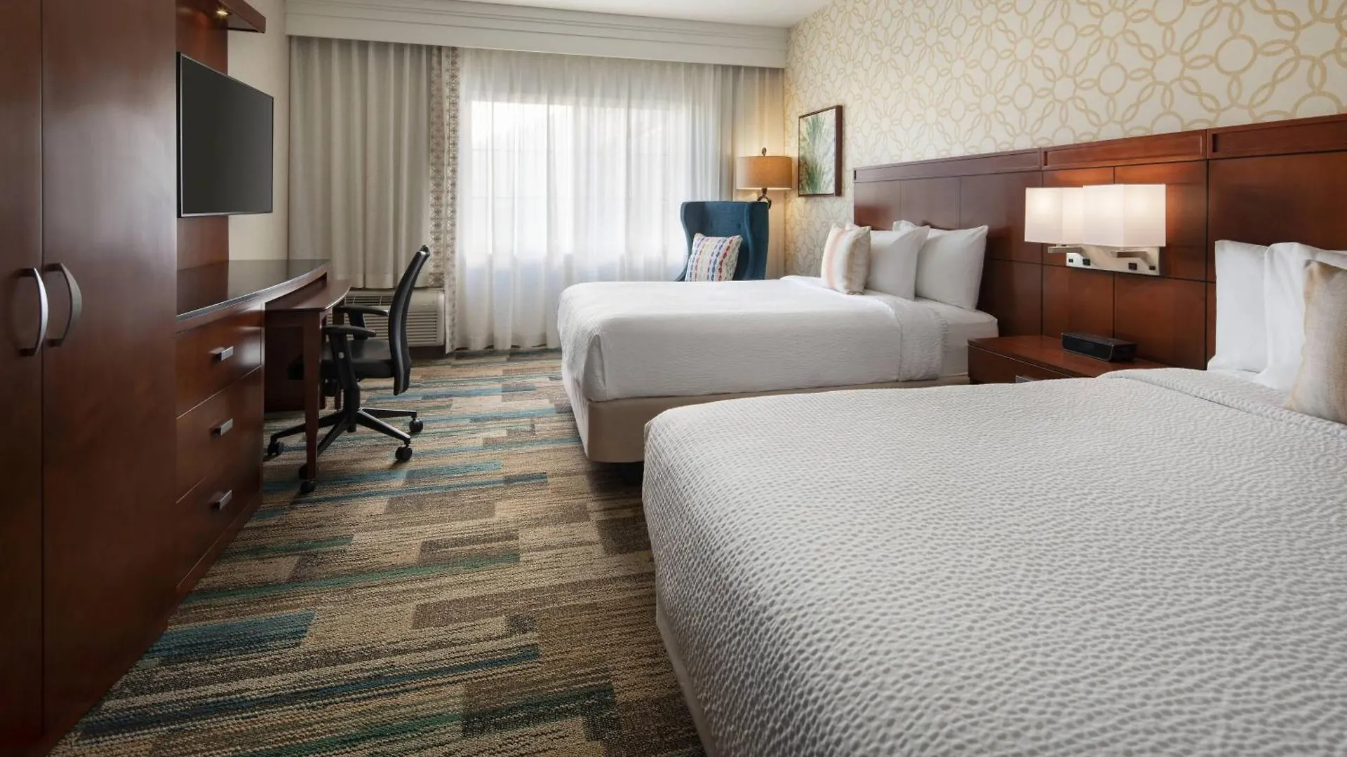 Courtyard By Marriott Santa Barbara Hotel Goleta