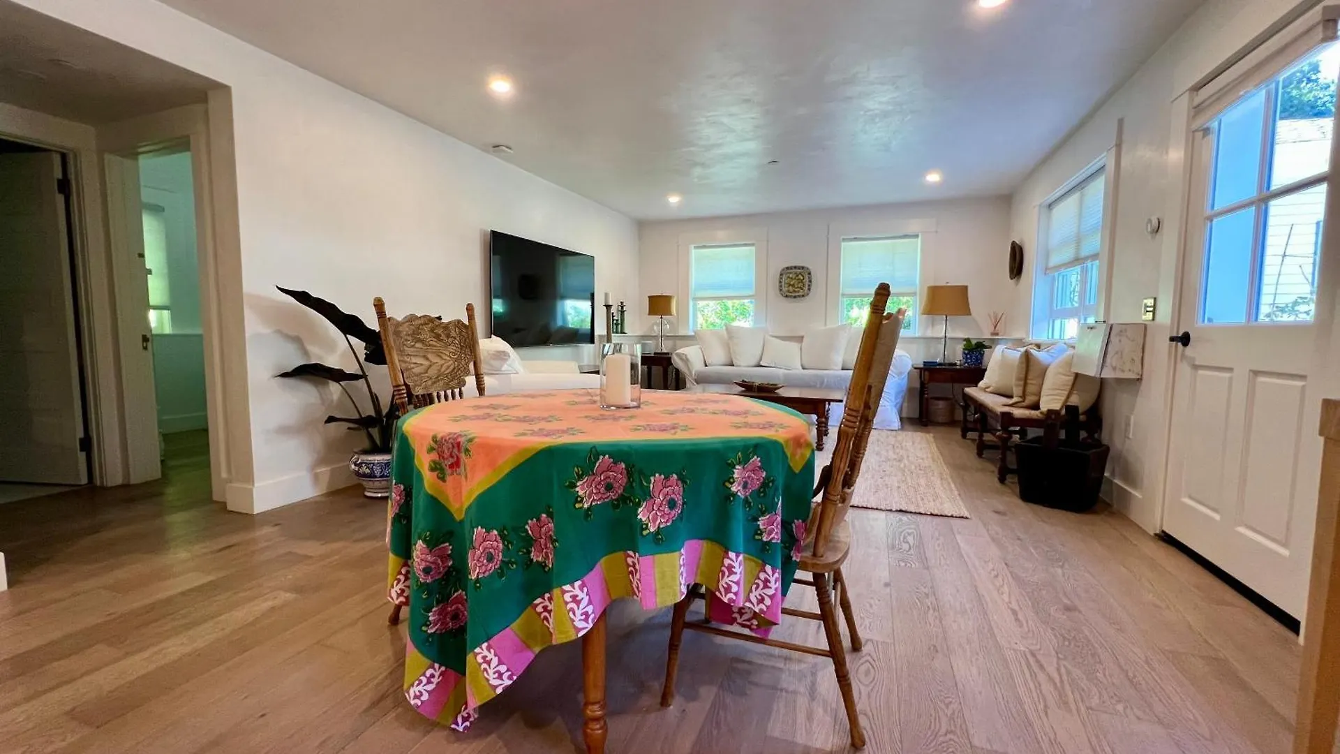 Pied-a-terre Courtyard Luxury Guest