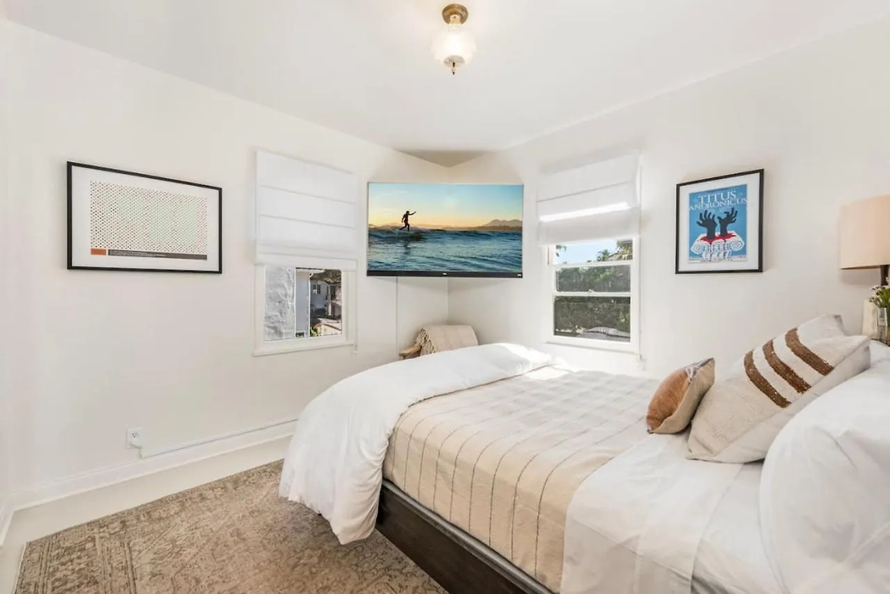 The Library - The Marlowe Boutique Apartment