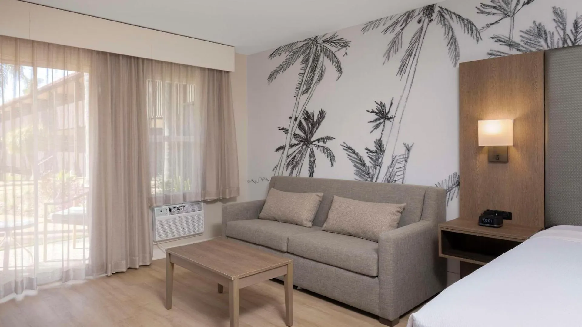 Hotel Best Western Plus Pepper Tree 3*