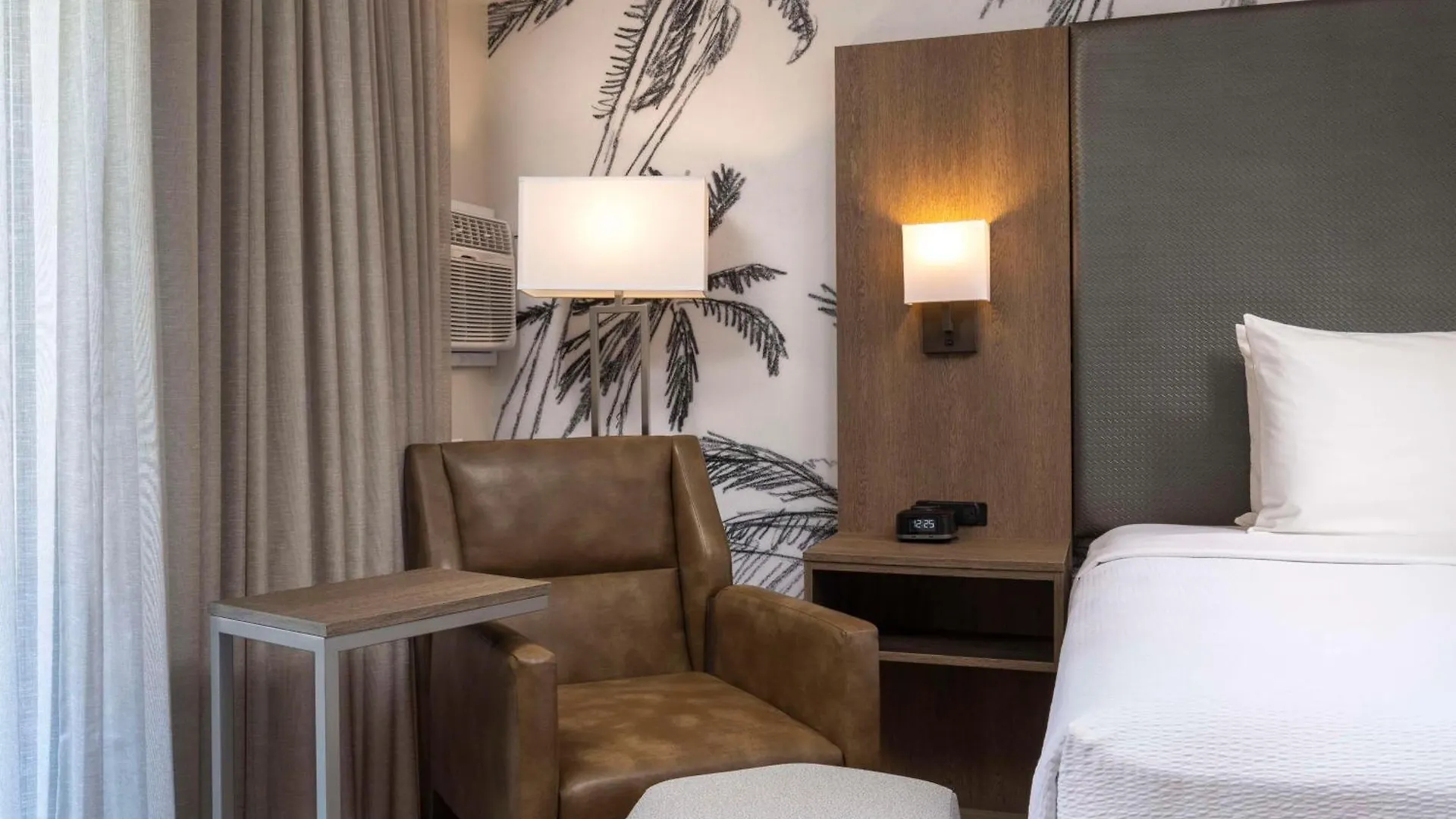 Best Western Plus Pepper Tree 3*