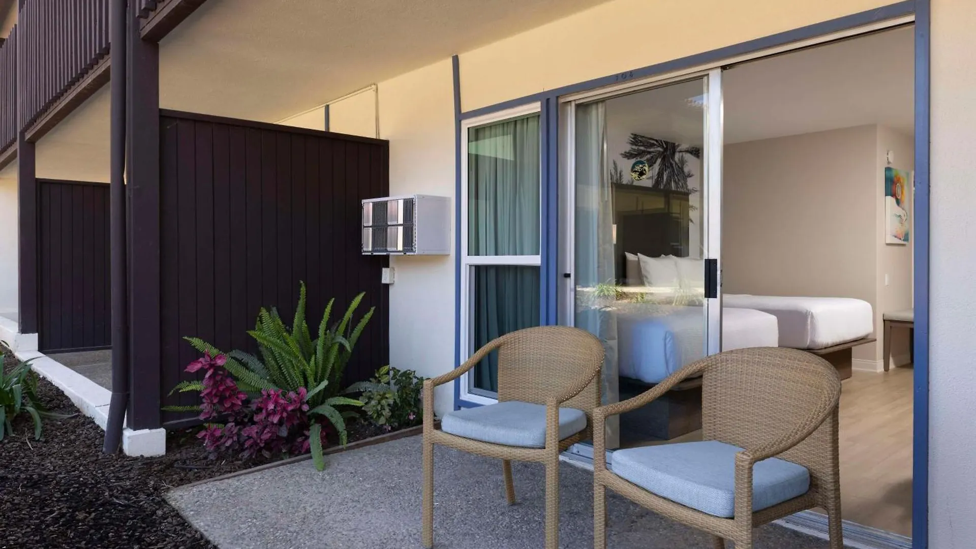 Best Western Plus Pepper Tree 3* Santa Barbara