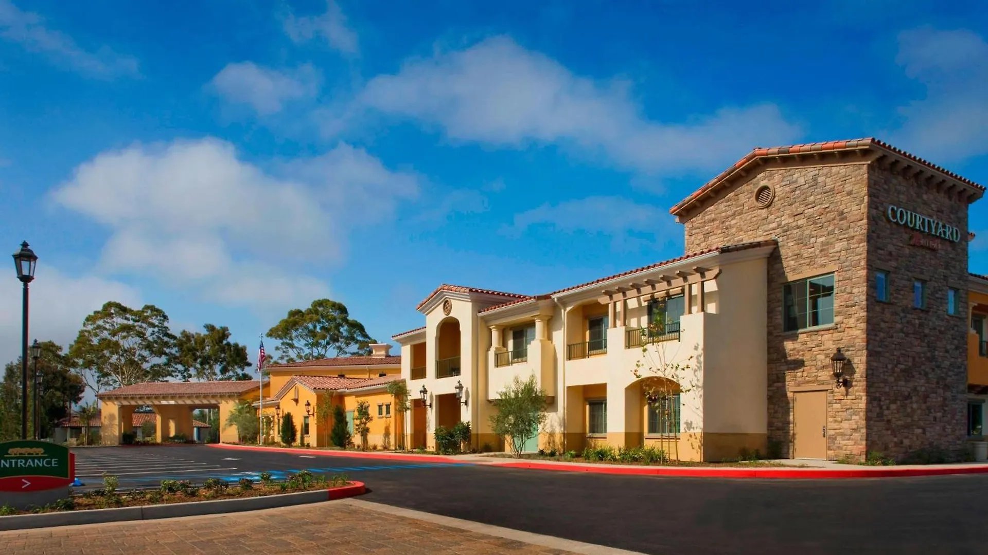 Courtyard By Marriott Santa Barbara Goleta