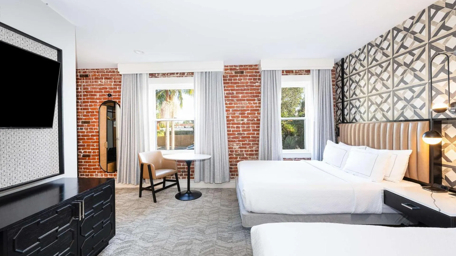 Virginia Santa Barbara, Tapestry Collection By Hilton