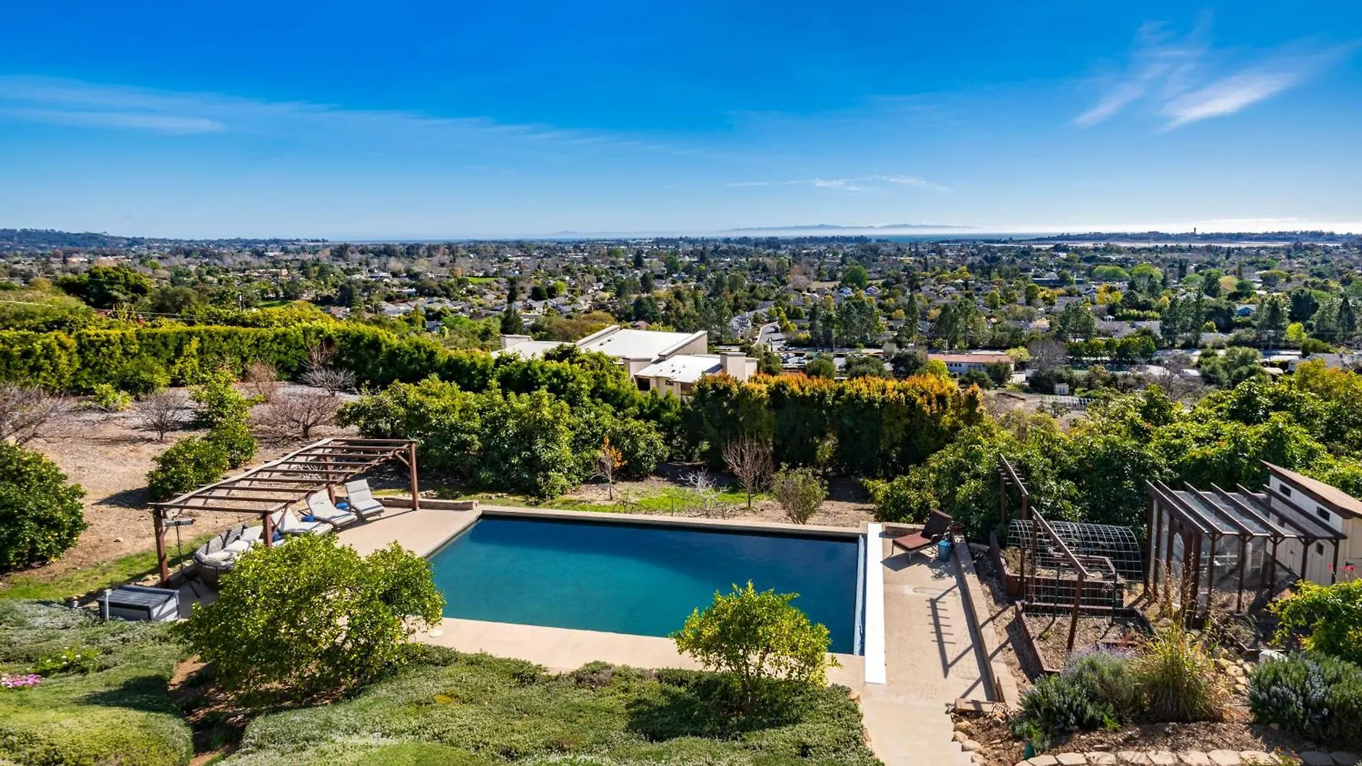 Luxury Atop The Hills Santa Barbara