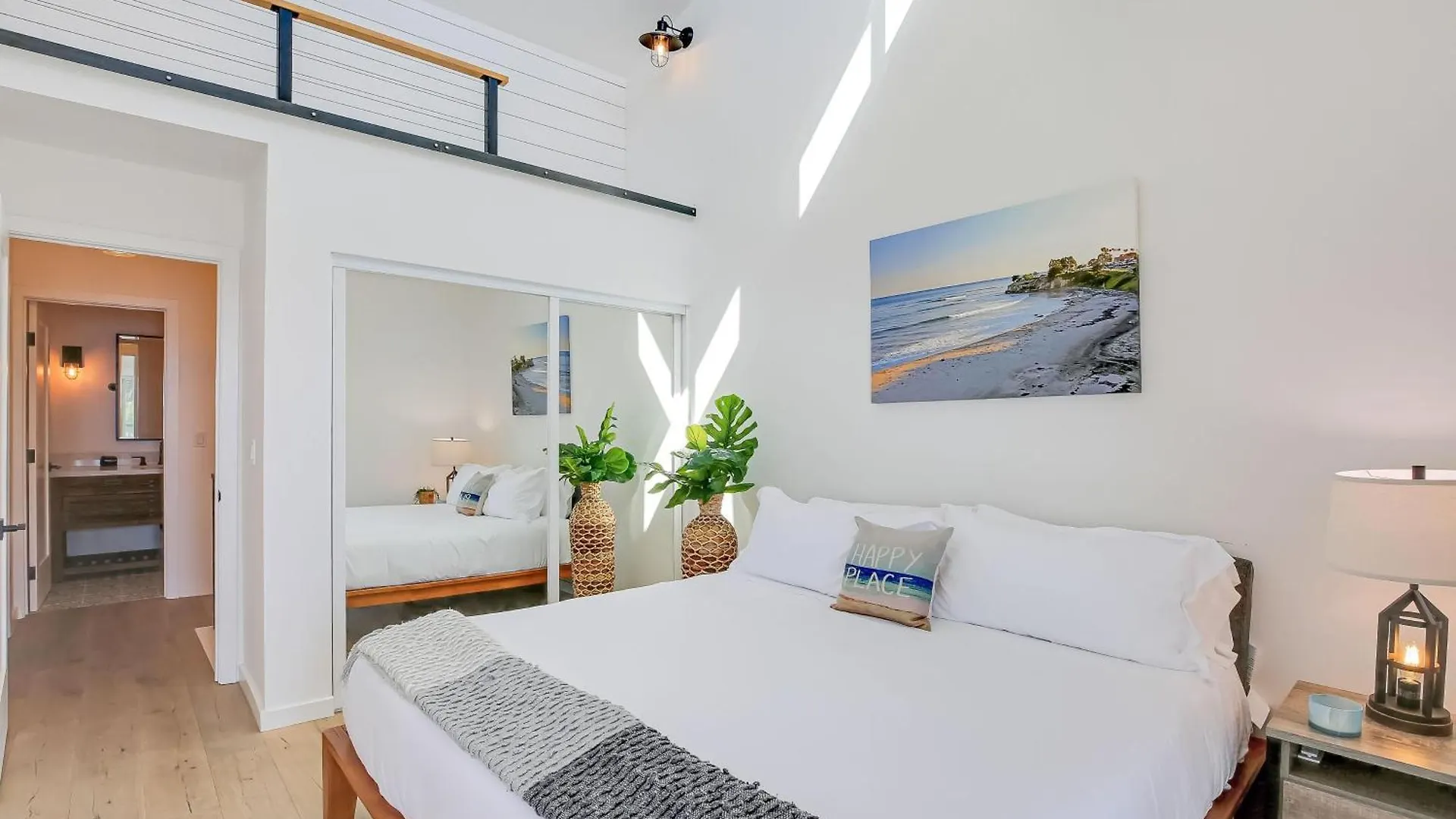 Beachfront Hideaway *