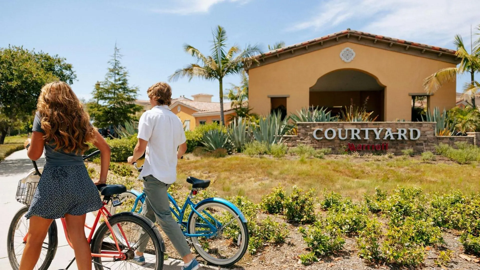 Courtyard By Marriott Santa Barbara Hotel 3*