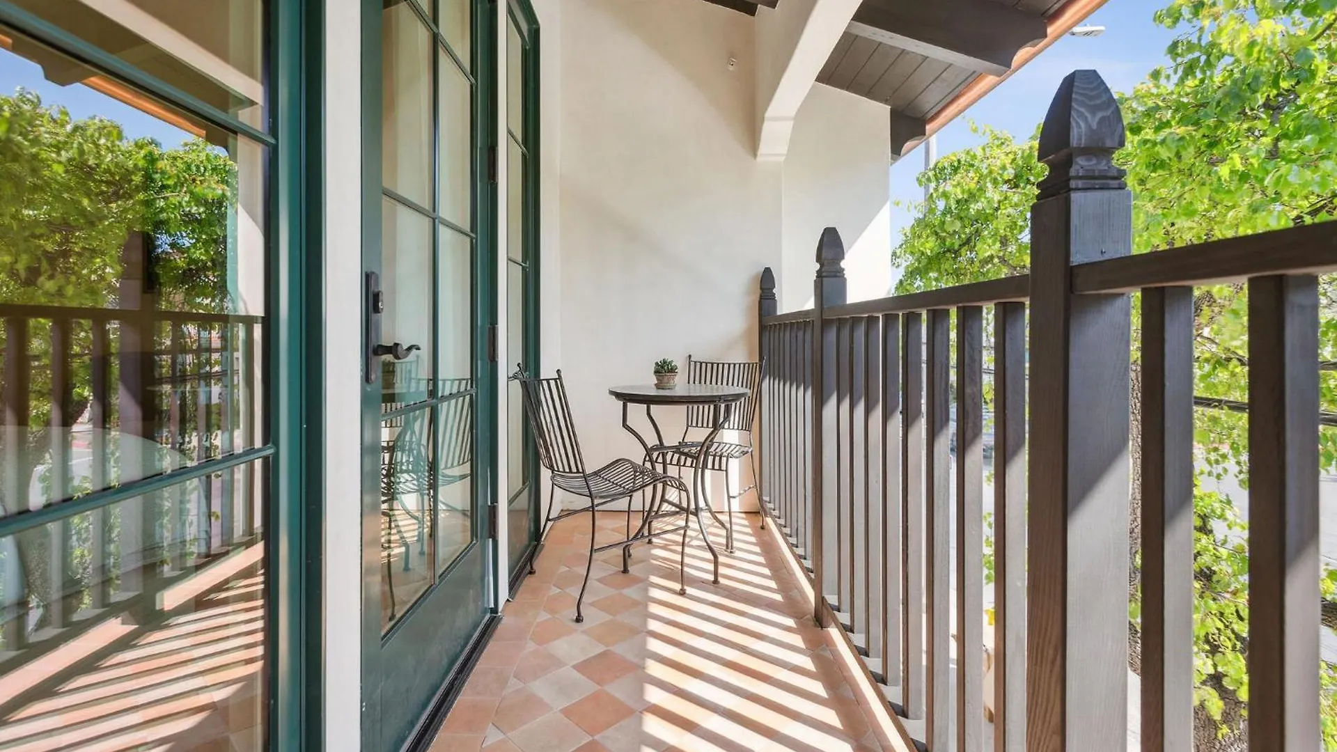 Casa Riviera - Boutique In Downtown