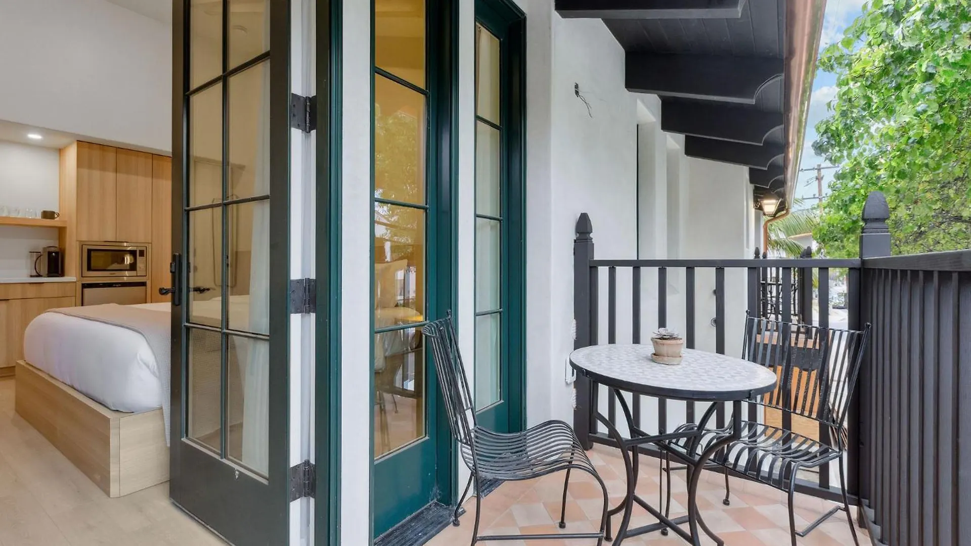 Aparthotel Casa Riviera - Boutique In Downtown Santa Barbara