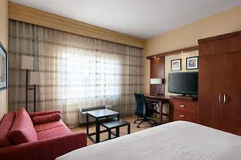 Courtyard By Marriott Santa Barbara 3*