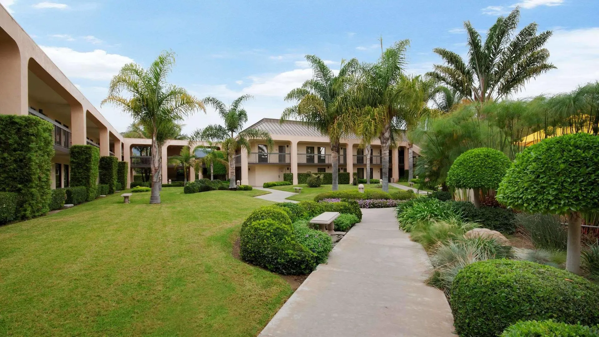 Otel Western South Coast Goleta