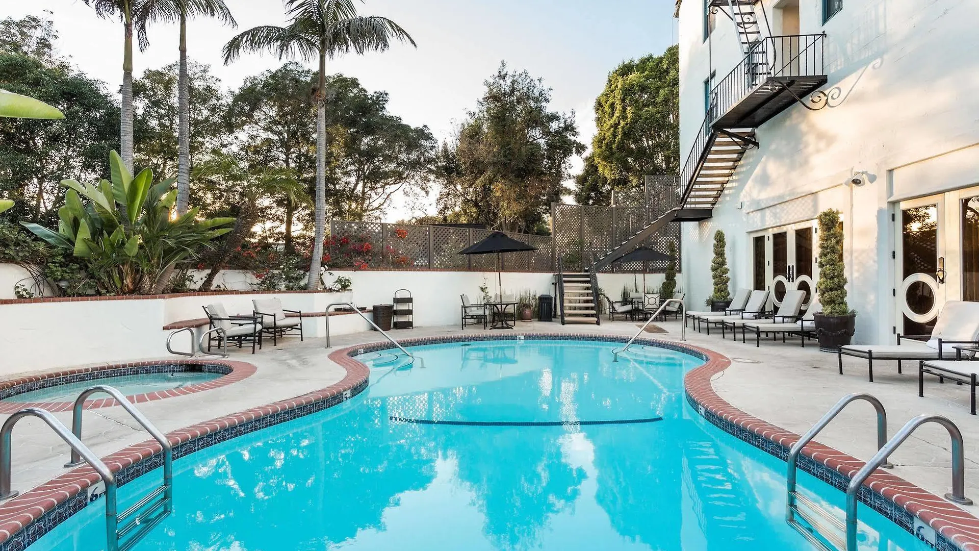 Montecito 4*