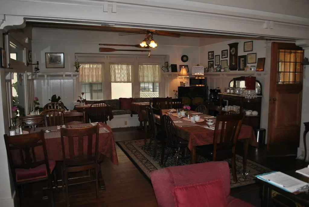 Old Yacht Club Vakantiehuis *